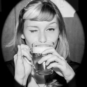 Fernanda-fregonesi-mulher-cerveja