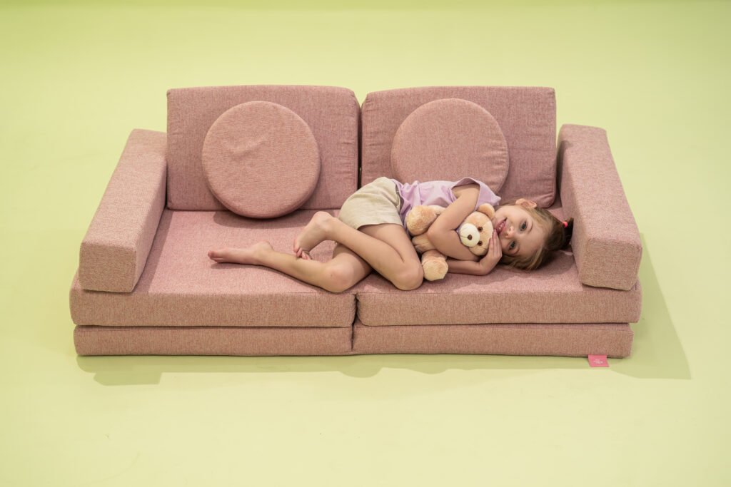 mobiliário infantil montessoriano