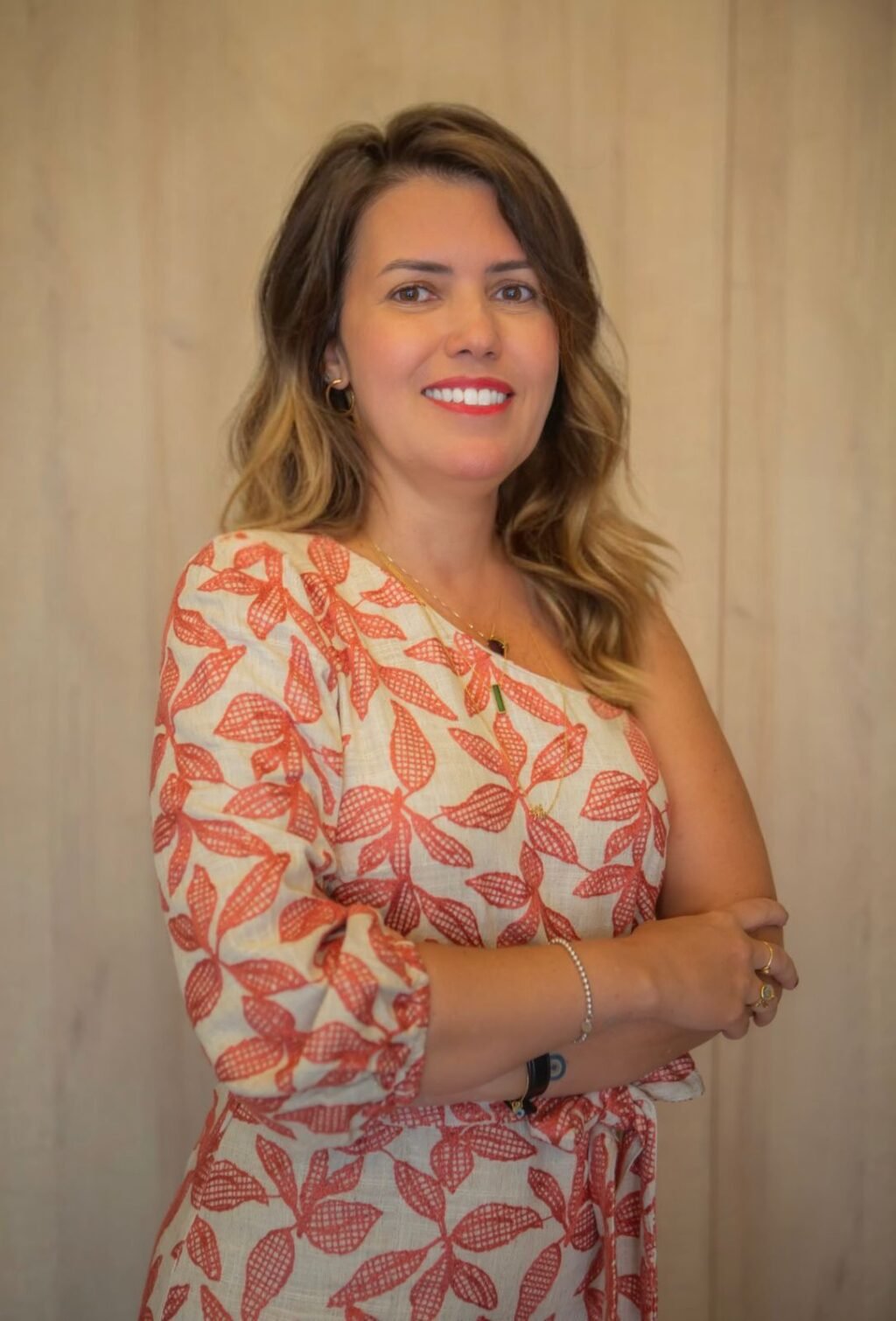 Abralatas anuncia Thais Fagury