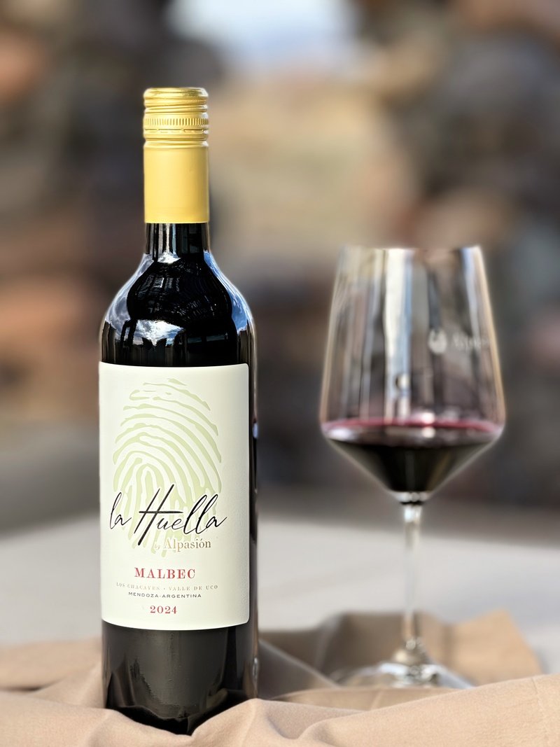 vinhos da linha La Huella