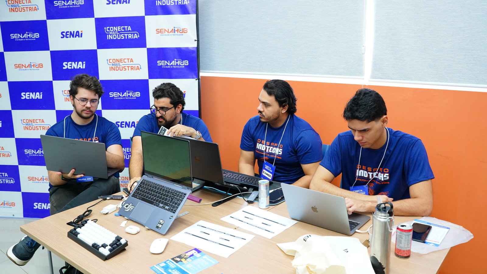 Hackathon INDTechs - foto