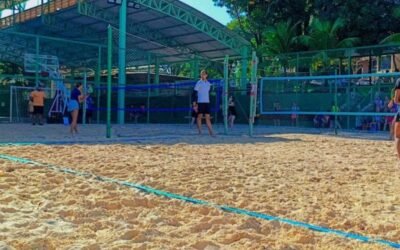 Torneio feminino de beach tennis