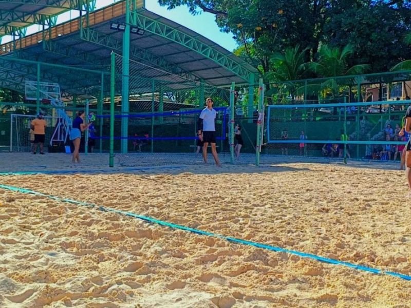 Torneio feminino de beach tennis